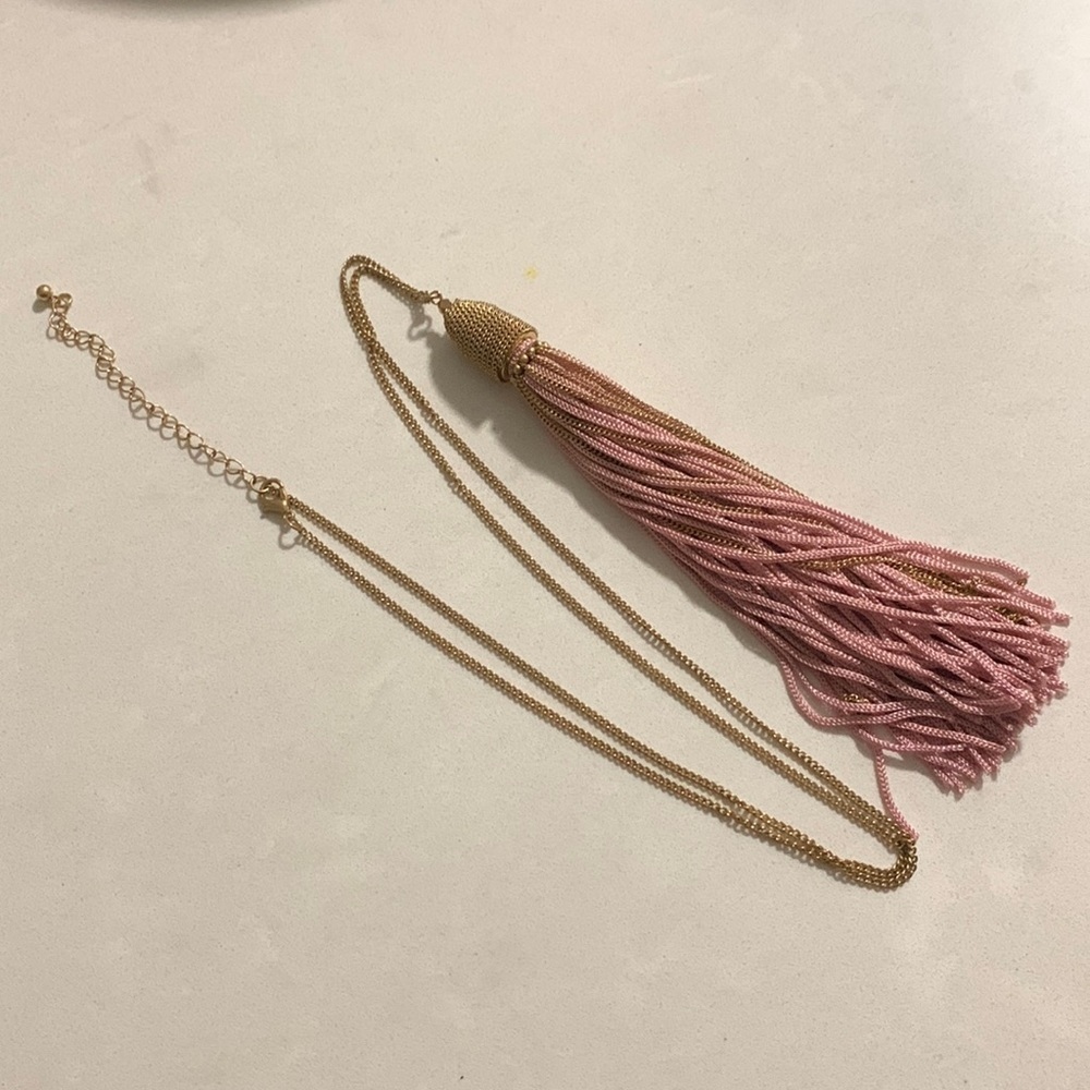 𝅺COLORFUL Tassel Necklaces pink and gold color 15” chain, 6” tassel